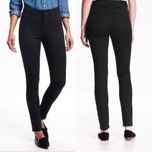 Black Rockstar Super Skinny Highrise Jeans